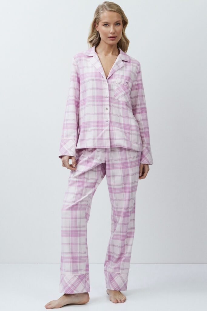 sku: FABIOLA | Brand: Aruelle  | Size: XSmall Small Medium Large XLarge XXLarge  | Colors: Лаванда  | Бренды Aruelle | Домашняя одежда Пижамы | Title: Пижама с брюками FABIOLA