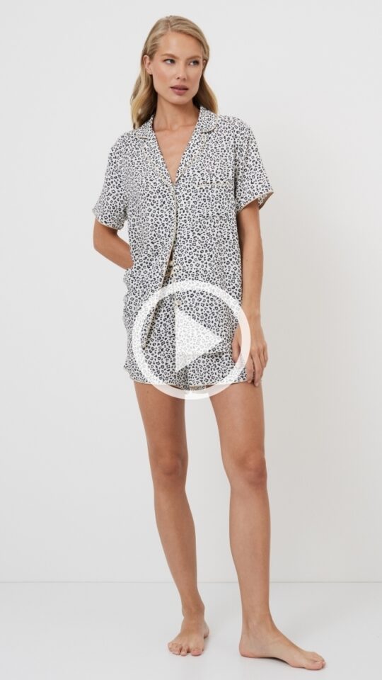 sku: BEATRICH | Brand: Aruelle  | Size: XSmall Small Medium Large XLarge XXLarge  | Colors: Серый  | Бренды Aruelle | Домашняя одежда Пижамы | Title: Пижама с шортами BEATRICH