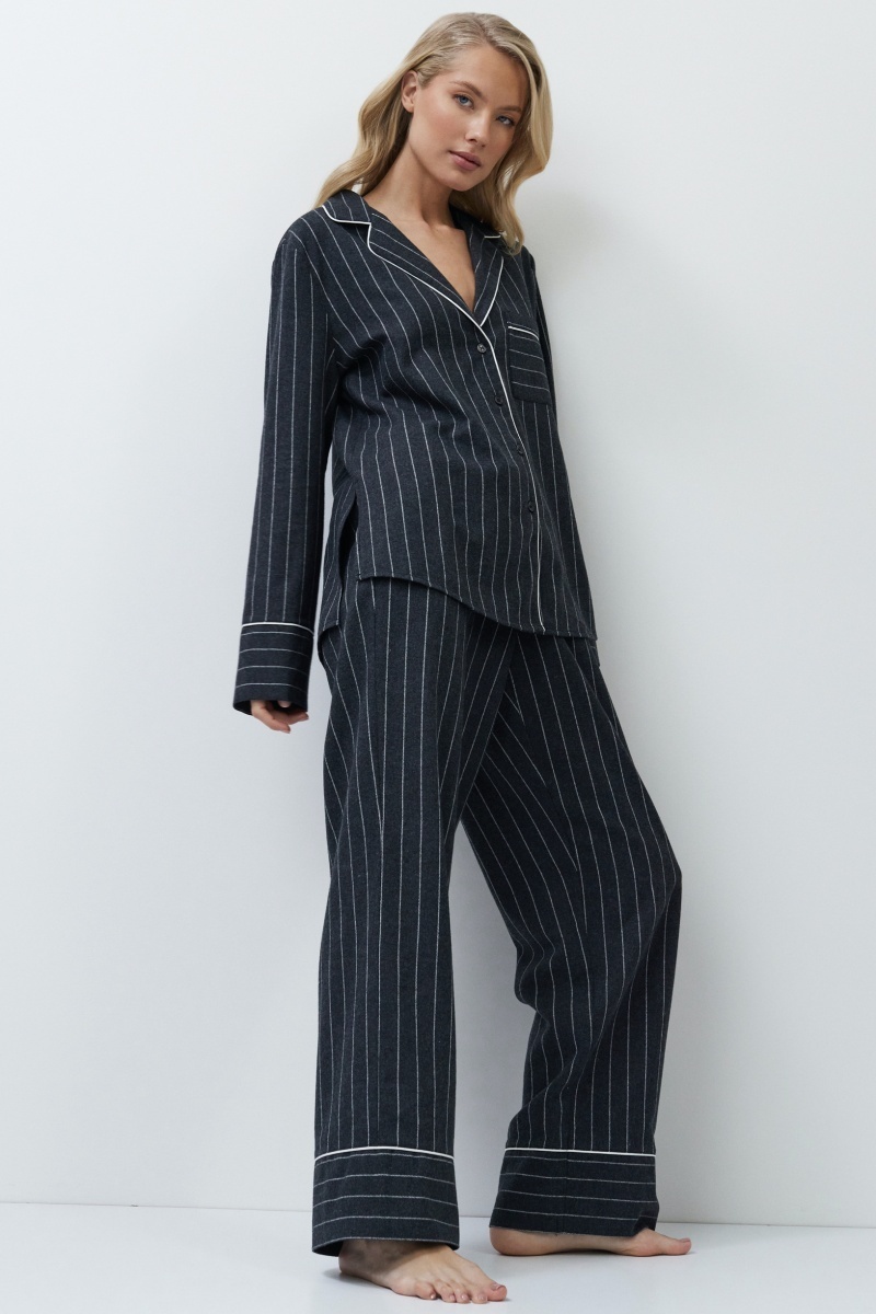 sku: CASEY | Brand: Aruelle  | Size: XSmall Small Medium Large XLarge XXLarge  | Colors: Графит  | Бренды Aruelle | Домашняя одежда Пижамы | Title: Пижама с брюками CASEY