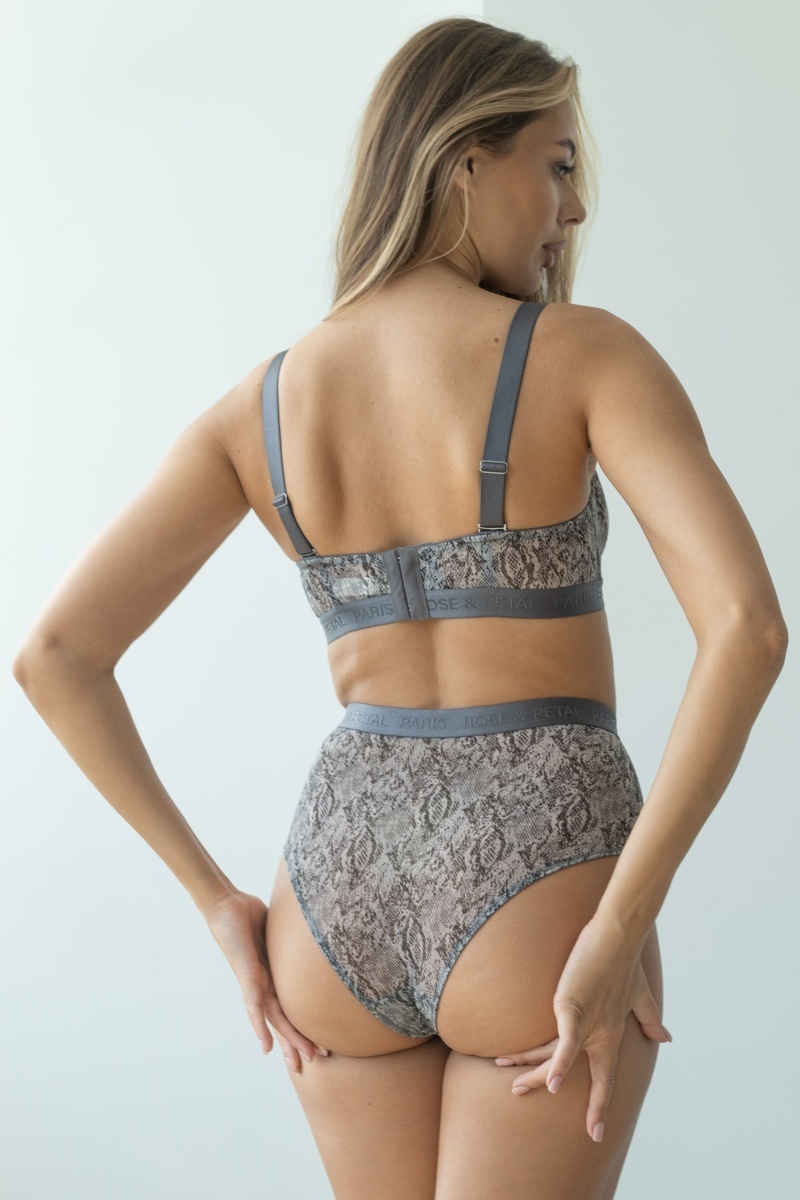 sku: 18114 | Brand: Rose&Petal  | Size: 70 D 70 E 75 B 75 C 75 D 75 E 80 B 80 C 80 D 80 E 80 F 85 B 85 C 85 D 85 E  | Colors: Серый питон  | Бренды Rose&Petal | Бюстгальтер Нижнее белье Балконет | Title: Бюстгальтер TOXIQUE