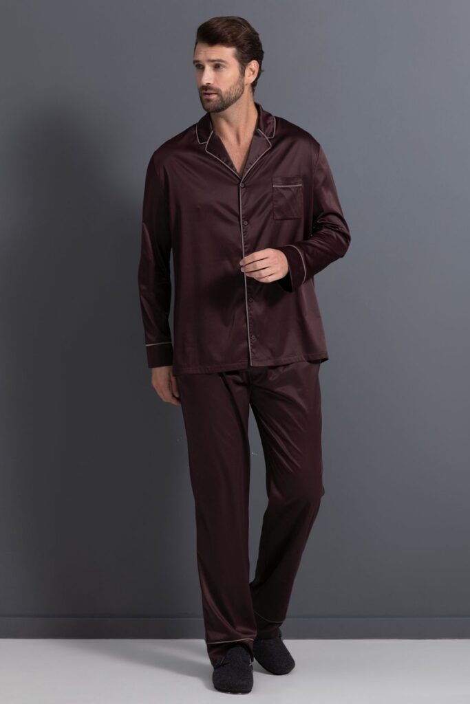 sku: 61890-2 | Brand: Laete  | Size: Medium Large XLarge XXLarge 3XL  | Colors: Темный шоколад  | Бренды Laete | Мужская коллекция Пижамы | Title: Пижама с брюками