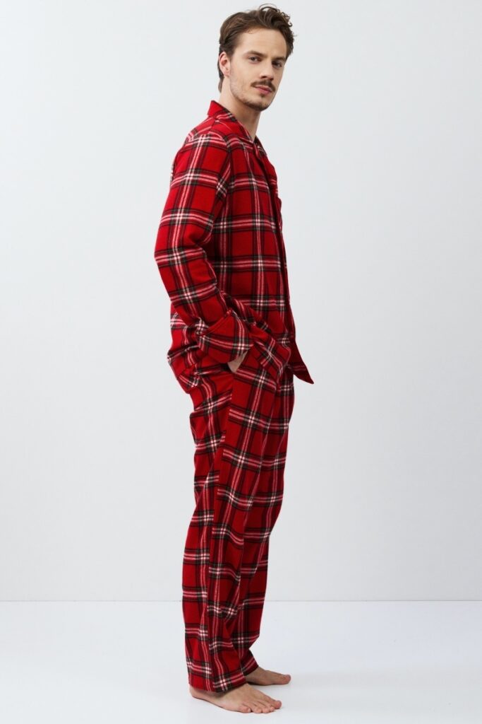 sku: BENNY | Brand: Aruelle  | Size: Small Medium Large XLarge XXLarge  | Colors: Красный  | Бренды Aruelle | Мужская коллекция Пижамы | Title: Пижама с брюками BENNY