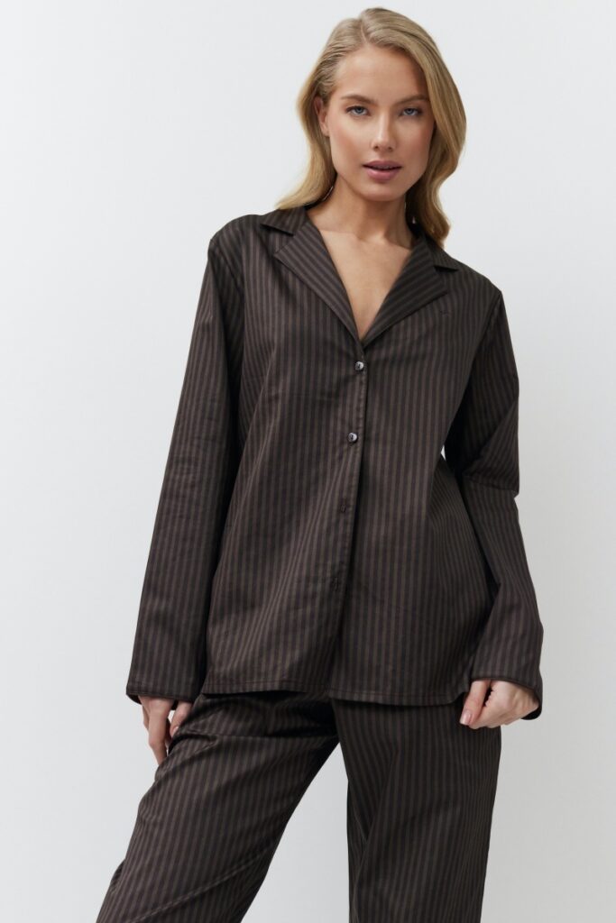 sku: NOEMIE | Brand: Aruelle  | Size: XSmall Small Medium Large XLarge XXLarge  | Colors: Шоколадный  | Бренды Aruelle | Домашняя одежда Пижамы | Title: Пижама с брюками NOEMIE