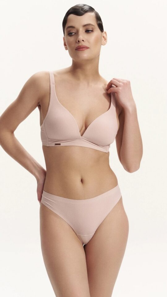 sku: 10610 | Brand: Selmark  | Size: Small Medium Large XLarge  | Colors: Белый Коралловый Пудра Серый Табак Черный  | Бренды Selmark | Бюстгальтер Нижнее белье Бескаркасный | Title: Бюстгальтер