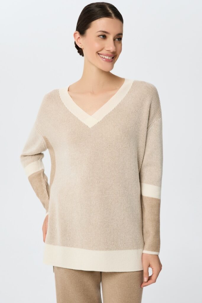 sku: W25-00CH0816 | Brand: Marc Andre  | Size: 36 38 40 42 44 46  | Colors: Бежевый  | Бренды Marc&Andre | Кашемир Джемперы | Title: Джемпер с V – образным вырезом RIBBED RHYTHM