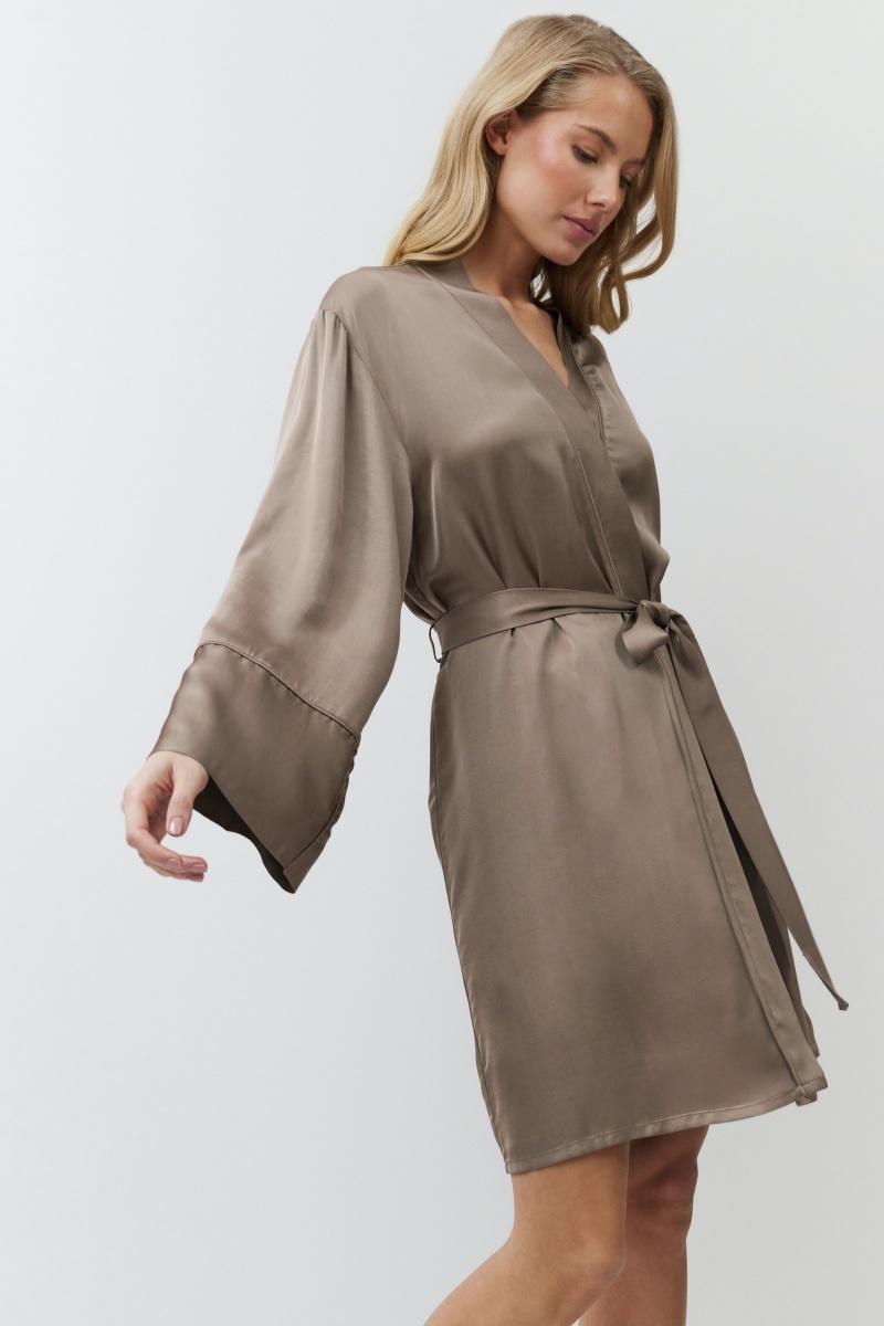 sku: MILA | Brand: Aruelle | Size: XSmall Small Medium Large XLarge | Colors: Капучино | Бренды Aruelle | Домашняя одежда Халаты | Title: Халат MILA