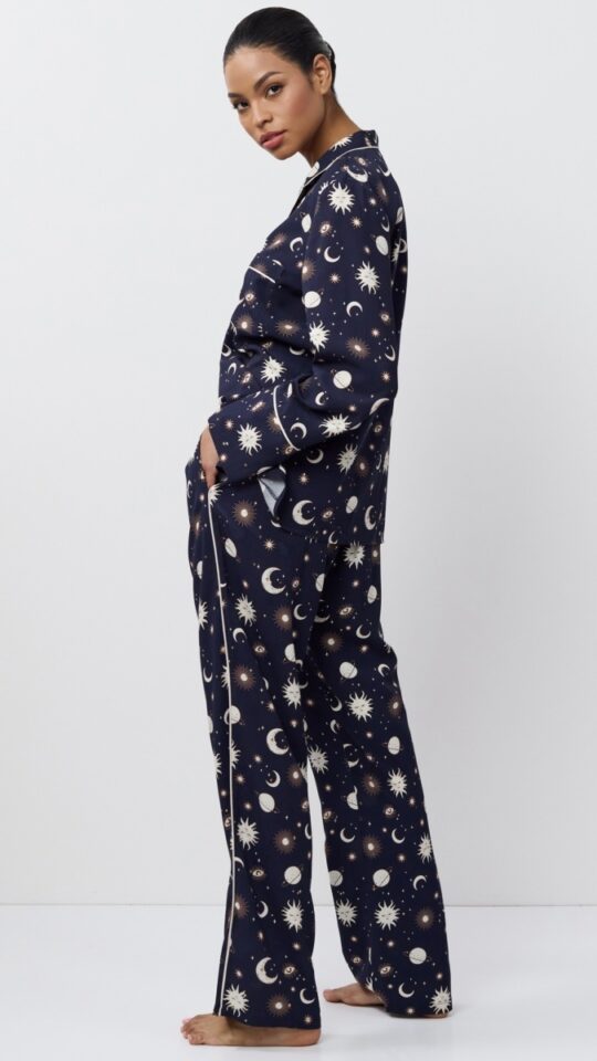 sku: VENUS | Brand: Aruelle  | Size: XSmall Small Medium Large XLarge  | Colors: Синий/Кремовый  | Бренды Aruelle | Домашняя одежда Пижамы | Title: Пижама с  брюками VENUS