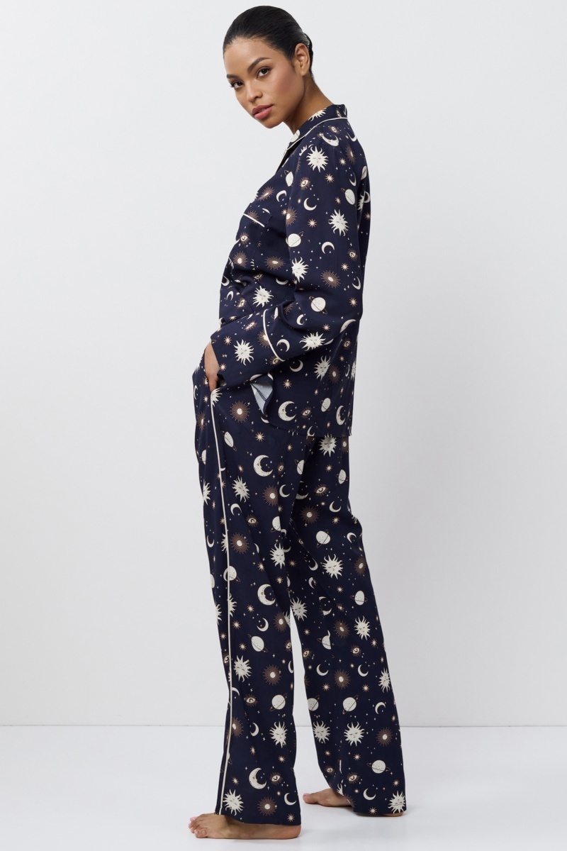 sku: VENUS | Brand: Aruelle  | Size: XSmall Small Medium Large XLarge  | Colors: Синий/Кремовый  | Бренды Aruelle | Домашняя одежда Пижамы | Title: Пижама с  брюками VENUS