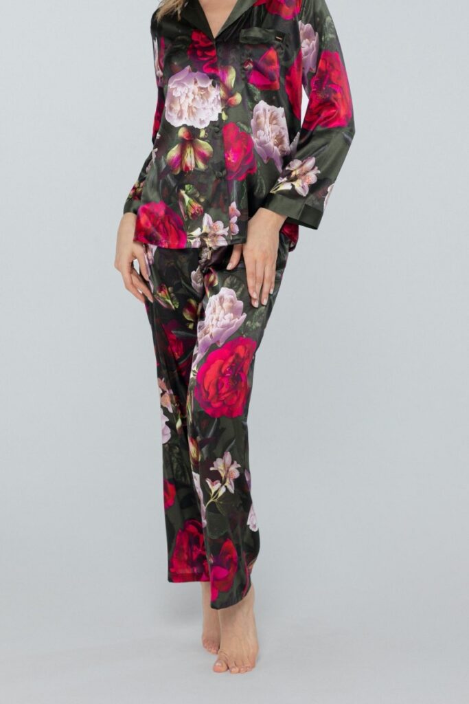 sku: W23-00SS210 | Brand: Marc Andre  | Size: 36 38 40 42 44  | Colors: Оливковый  | Бренды Marc&Andre | Домашняя одежда Брюки | Title: Брюки PETAL BEAUTY