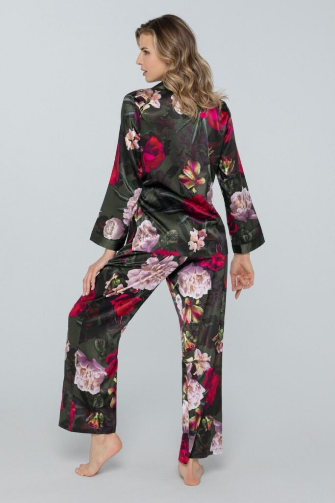 sku: W23-00SS210 | Brand: Marc Andre  | Size: 36 38 40 42 44  | Colors: Оливковый  | Бренды Marc&Andre | Домашняя одежда Брюки | Title: Брюки PETAL BEAUTY