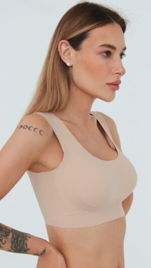 sku: 111061 | Brand: Rose&Petal  | Size: Small Medium Large XLarge XXLarge  | Colors: Поджаренный миндаль Черный  | Бренды Rose&Petal | Бюстгальтер Нижнее белье Топ | Title: Базовый топ на широких бретелях