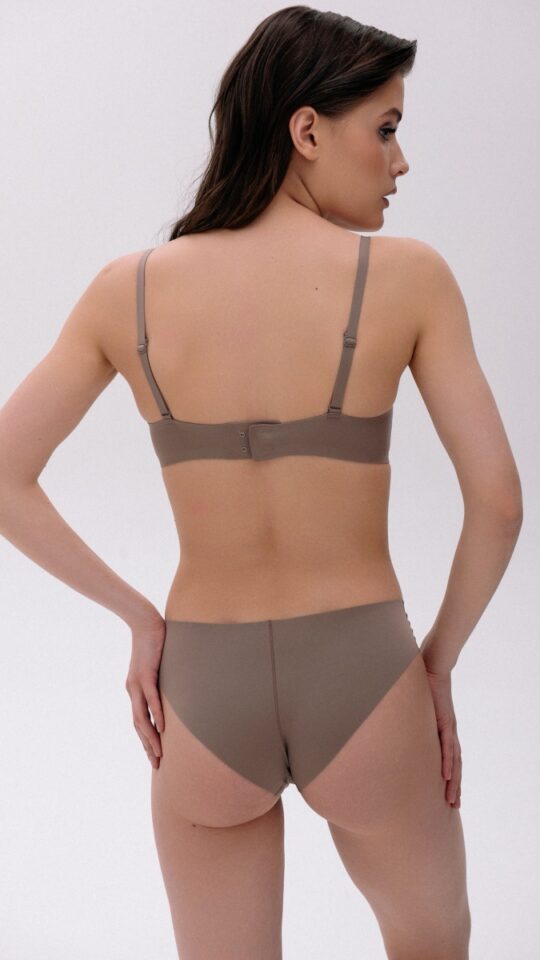 sku: W21-1393-BZO-SZ | Brand: Marc Andre  | Size: 36 38 40 42 44 46  | Colors: Мокко  | Бренды Marc&Andre | Трусы Нижнее белье Бразильяна | Title: Бразильяна SECOND SKIN