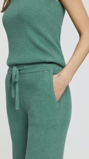 sku: W23-00CH0410 | Brand: Marc Andre  | Size: 36 38 40 42 44 46  | Colors: Зеленый  | Бренды Marc&Andre | Кашемир Брюки | Title: Брюки ELEGANT CONTUR