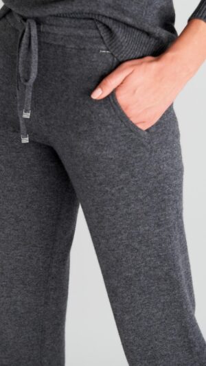 sku: W22-00CH0510 | Brand: Marc Andre  | Size: 36 38 40 42 44  | Colors: Серый  | Бренды Marc&Andre | Кашемир Брюки | Title: Брюки ENTWINED