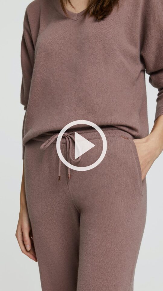 sku: W22-00CH0410 | Brand: Marc Andre  | Size: 36 38 40 42 44 46  | Colors: Коричневый  | Бренды Marc&Andre | Кашемир Брюки | Title: Брюки ENTWINED