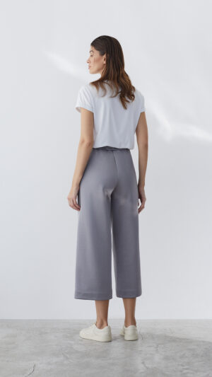 sku: 30558 | Brand: Laete  | Size: XSmall Small Medium Large XLarge XXLarge  | Colors: Бежевый металлик Серый металлик  | Бренды Laete | Домашняя одежда Костюмы | Title: Брюки