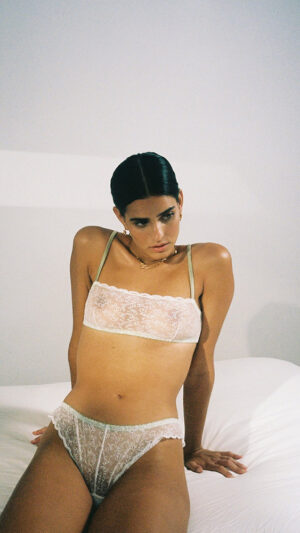 undefined sku: Бандо LOUISE | Brand: Icone | Size: 34/36 36 38 38/40 40 42 42/44 44 46 60 E 60 F 65 A 65 B 65 D 65 E 65 F 65 С 70 A 70 B 70 C 70 D 70 E 70 F 70 С/В 75 A 75 B 75 C 75 D 75 E 75 F 80 A 80 A/B 80 B 80 C 80 D 80 E 80 F 85 C 85 D 85 E 85 F o/s M/L Small Medium Large | Colors: Зеленый | Бренды Icone | Бюстгальтер Нижнее белье Бандо | Title: Бандо LOUISE