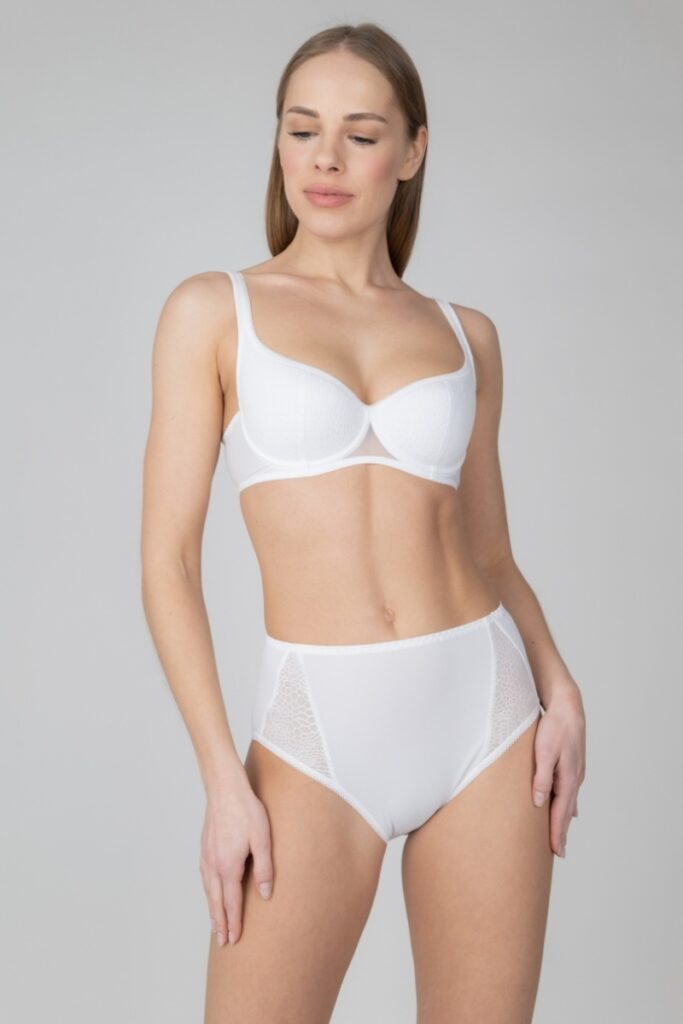sku: 34720 | Brand: Rose&Petal  | Size: 100 B 70 B 70 C 70 D 70 E 70 F 70 G 75 B 75 C 75 D 75 E 75 F 75 G 80 B 80 C 80 D 80 E 80 F 80 G 85 B 85 C 85 D 85 E 85 F 85 G 90 B 90 C 90 D 90 E 90 F 90 G 95 B 95 C 95 D 95 E 95 F 95 G 100 С 100 D  | Colors: Белый Телесный Черный  | Бренды Rose&Petal | Бюстгальтер Нижнее белье Балконет | Title: Бюстгальтер COMFORT