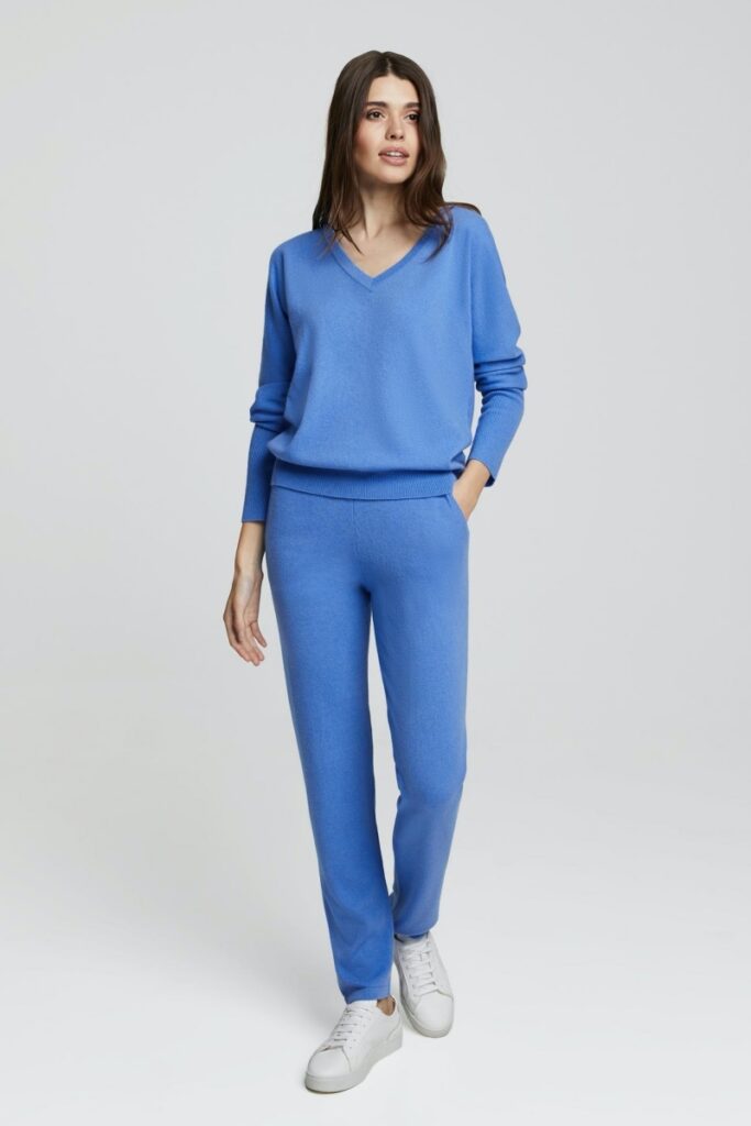 sku: W23-00CH1210 | Brand: Marc Andre  | Size: 36 38 40 42 44 46  | Colors: Синий  | Бренды Marc&Andre | Кашемир Брюки | Title: Брюки ENTWINED