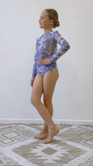 sku: 21002415 | Brand: RoDaSoleil  | Size: 104 110 116 122 128 134 140 146  | Colors: Голубой  | Бренды RoDaSoleil | Детские купальники | Title: Футболка ИНДИЯ