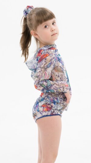 sku: 23002595 | Brand: Roda Soleil  | Size: 104 110 116 122 128 134 140 146  | Colors: Цветной  | Бренды RoDa Soleil | Детские купальники | Title: Футболка СТРЕКОЗЫ с капюшоном