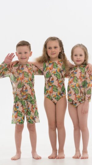 sku: 23002453 | Brand: Roda Soleil  | Size: 104 110 116 122 128 134 140 146  | Colors: Цветной  | Бренды RoDa Soleil | Детские купальники | Title: Футболка ЖИРАФЫ
