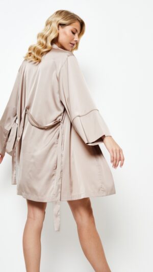 sku: BRIANA | Brand: Aruelle  | Size: XSmall Small Medium Large XLarge XXLarge  | Colors: Бежевый  | Бренды Aruelle | Домашняя одежда Халаты | Title: Халат BRIANA
