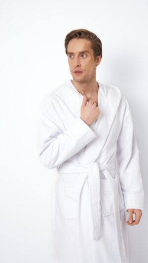 sku: EMERSON | Brand: Aruelle  | Size: Small Medium Large XLarge XXLarge  | Colors: Белый  | Бренды Aruelle | Мужская домашняя одежда Халаты | Title: Халат EMERSON