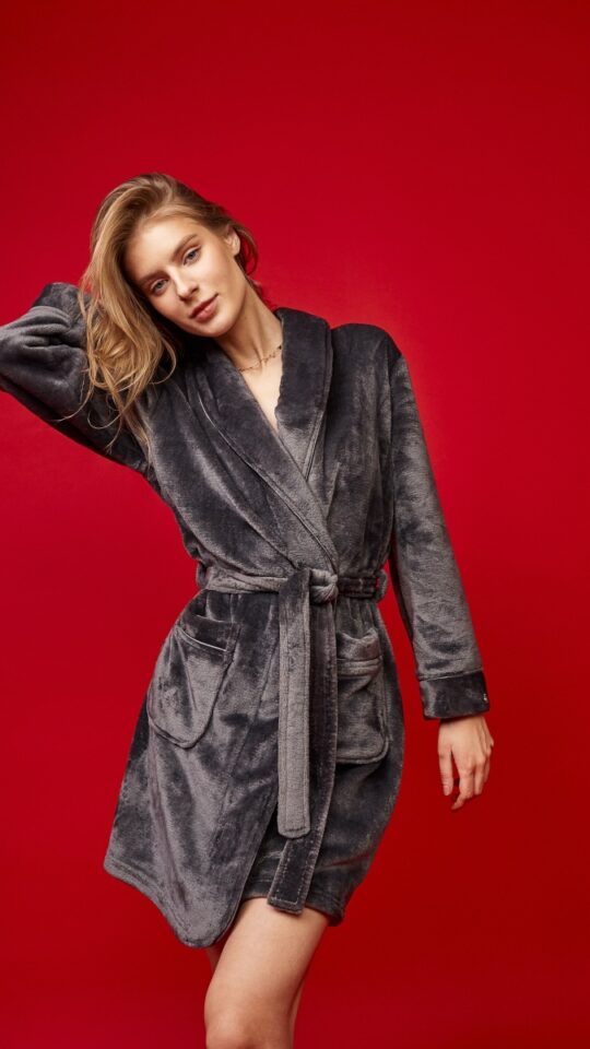 sku: EVA | Brand: Aruelle  | Size: XSmall Small Medium Large XLarge XXLarge  | Colors: Темно-Серый  | Бренды Aruelle | Домашняя одежда Халаты | Title: Халат EVA