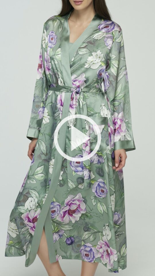 sku: S23-00SS101-L | Brand: Marc Andre  | Size: 36 38 40 42 44 46  | Colors: Зеленый/Розовый  | Бренды Marc&Andre | Домашняя одежда Халаты | Title: Халат SILK PEONY