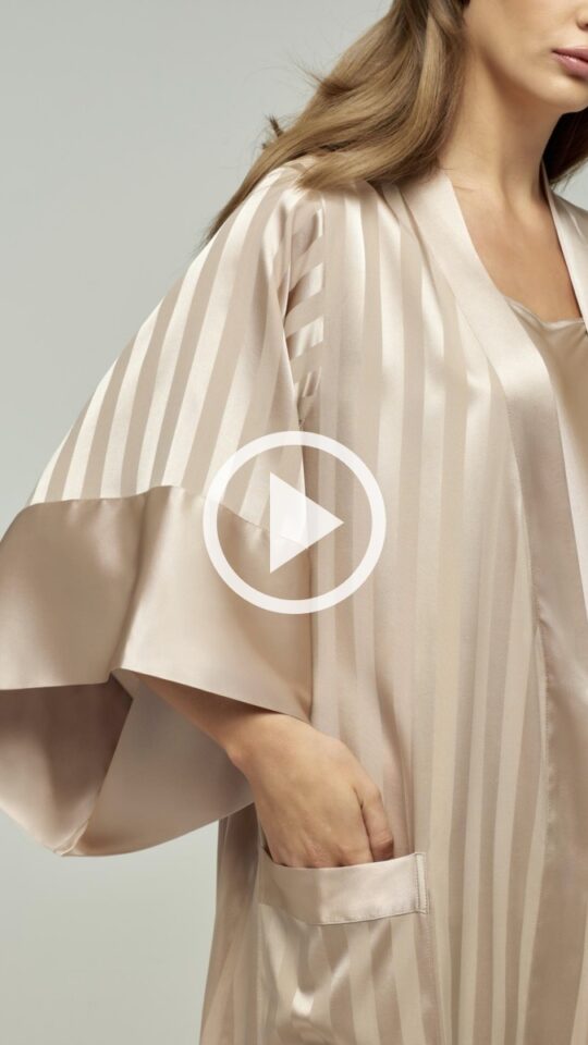 sku: W22-00SS201-L | Brand: Marc Andre  | Size: 36 38 40 42 44 46  | Colors: Золотистый  | Бренды Marc&Andre | Домашняя одежда Халаты | Title: Халат SILK STORY