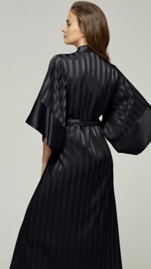 sku: W22-00SS101-L | Brand: Marc Andre  | Size: 36 38 40 42 44 46  | Colors: Черный  | Бренды Marc&Andre | Домашняя одежда Халаты | Title: Халат SILK STORY