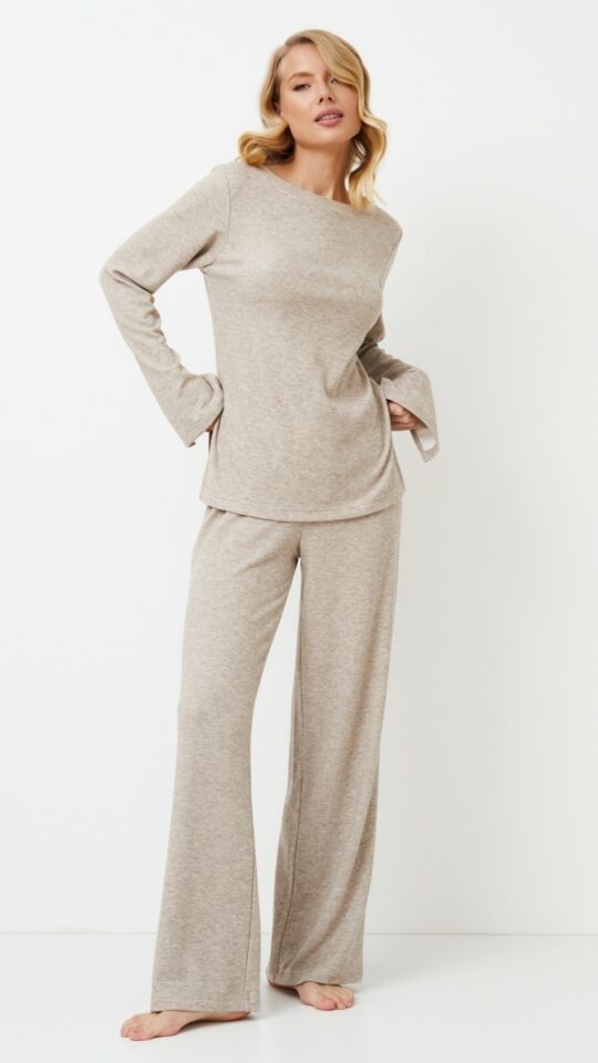 sku: DAVINA | Brand: Aruelle  | Size: XSmall Small Medium Large XLarge  | Colors: Бежево/Серый  | Бренды Aruelle | Домашняя одежда Костюмы | Title: Костюм с брюками DAVINA