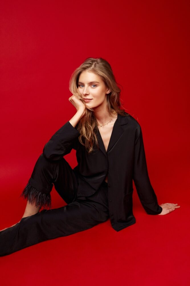 sku: BRIGITTE | Brand: Aruelle | Size: XSmall Small Medium Large XLarge XXLarge | Colors: Черный | Бренды Aruelle | Домашняя одежда Пижамы | Title: Пижама с брюками BRIGITTE