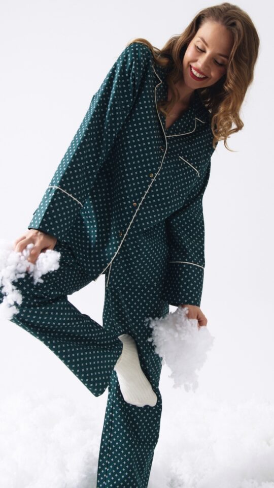 sku: GENNY | Brand: Aruelle  | Size: XSmall Small Medium Large XLarge XXLarge  | Colors: Зеленый  | Бренды Aruelle | Домашняя одежда Пижамы | Title: Пижама с брюками GENNY