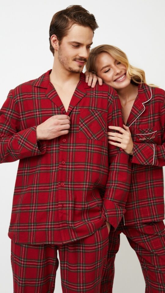 sku: HENDRIX | Brand: Aruelle  | Size: Small Medium Large XLarge XXLarge  | Colors: Бургундское вино  | Бренды Aruelle | Мужская коллекция Пижамы | Title: Пижама с брюками HENDRIX