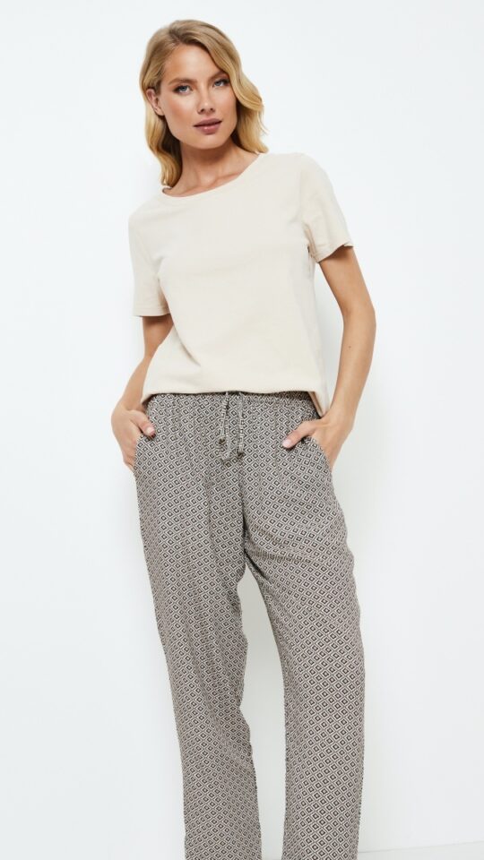 sku: JADE | Brand: Aruelle  | Size: XSmall Small Medium Large XLarge XXLarge  | Colors: Бежевый  | Бренды Aruelle | Домашняя одежда Пижамы | Title: Пижама с брюками JADE