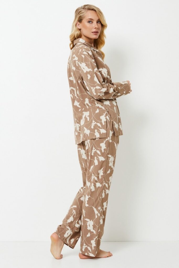 sku: MALIKA | Brand: Aruelle  | Size: XSmall Small Medium Large XLarge XXLarge  | Colors: Латте  | Бренды Aruelle | Домашняя одежда Пижамы | Title: Пижама с брюками MALIKA