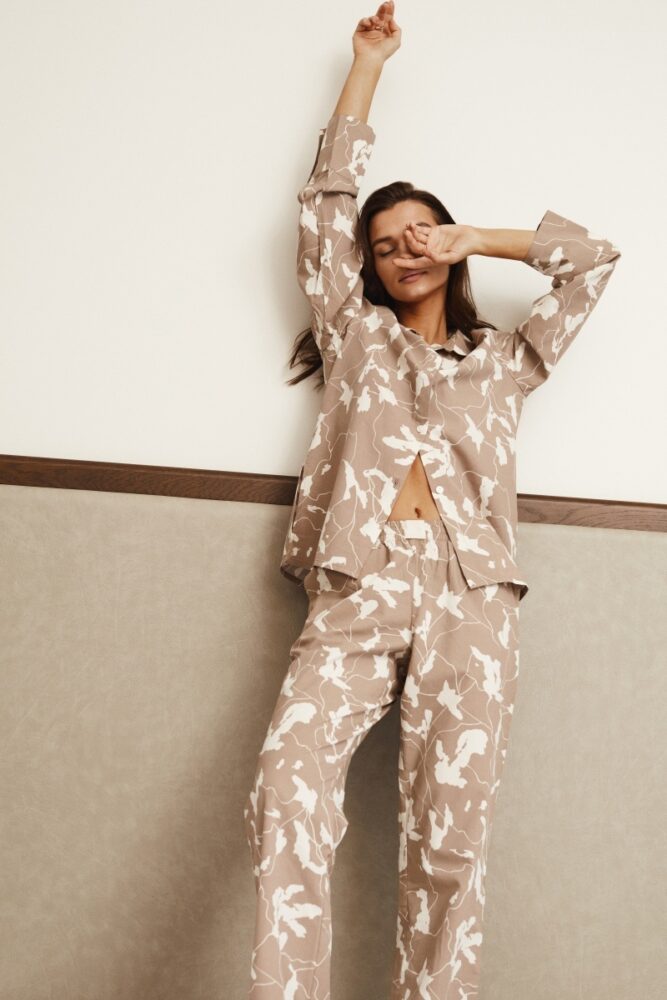 sku: MALIKA | Brand: Aruelle  | Size: XSmall Small Medium Large XLarge XXLarge  | Colors: Латте  | Бренды Aruelle | Домашняя одежда Пижамы | Title: Пижама с брюками MALIKA