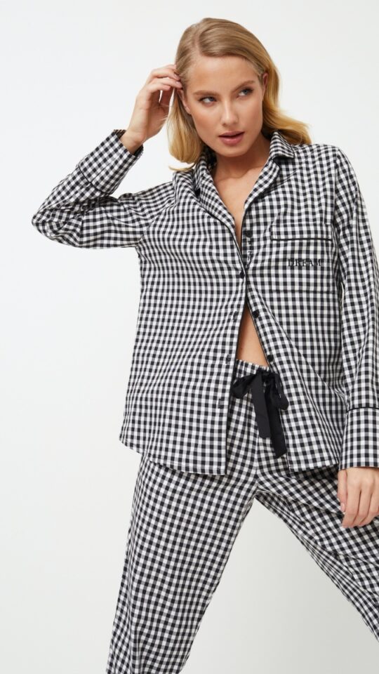sku: PHILIPPA | Brand: Aruelle  | Size: XSmall Small Medium Large XLarge XXLarge  | Colors: Черный-белый  | Бренды Aruelle | Домашняя одежда Пижамы | Title: Пижама с брюками PHILIPPA
