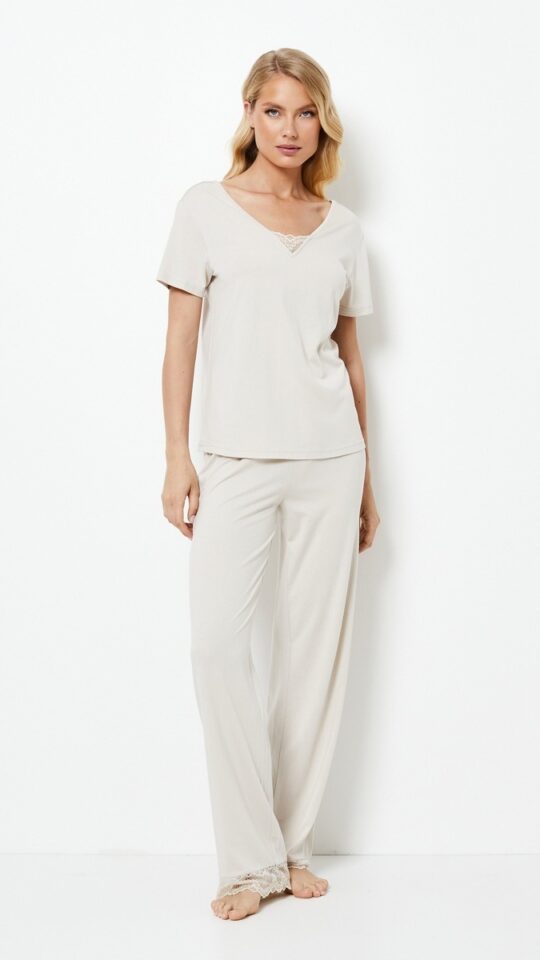 sku: EVELYN | Brand: Aruelle  | Size: XSmall Small Medium Large XLarge XXLarge  | Colors: Бежевый  | Бренды Aruelle | Домашняя одежда Пижамы | Title: Пижама с брюками EVELYN