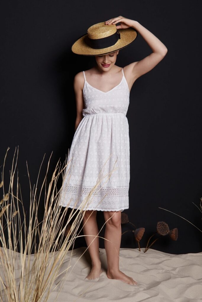 sku: couture 48 | Brand: Fattore  | Size: Small Medium Large  | Colors: Белый  | Бренды Fattore | Пляжная одежда | Title: Платье FATTORE