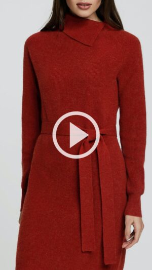 sku: W23-00CH0503 | Brand: Marc Andre  | Size: 36 38 40 42  | Colors: Красный  | Бренды Marc&Andre | Кашемир Кардиганы | Title: Платье - туника ELEGANT CONTUR