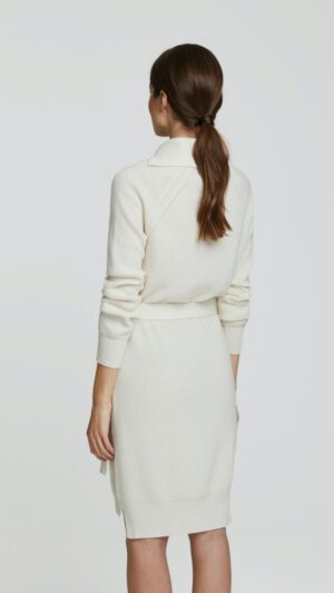 sku: W23-00CH0703 | Brand: Marc Andre  | Size: 36 38 40 42  | Colors: Белый  | Бренды Marc&Andre | Кашемир Кардиганы | Title: Платье - туника ELEGANT CONTUR