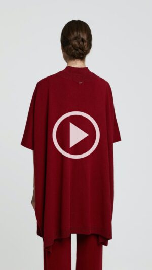 sku: W23-00CH1906 | Brand: Marc Andre  | Size: Onesize  | Colors: Красный  | Бренды Marc&Andre | Кашемир Джемперы | Title: Пончо HIDDEN DIAMOND