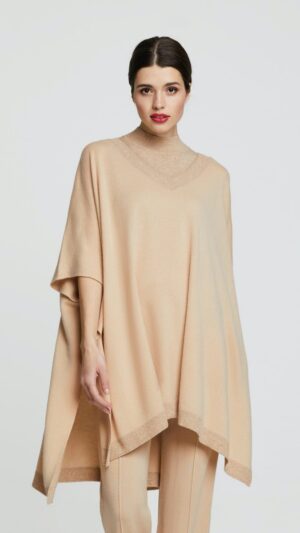 sku: W23-00CH1806 | Brand: Marc Andre  | Size: Onesize  | Colors: Бежевый  | Бренды Marc&Andre | Кашемир Джемперы | Title: Пончо HIDDEN DIAMOND