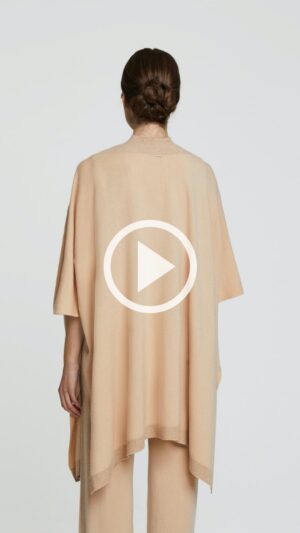 sku: W23-00CH1806 | Brand: Marc Andre  | Size: Onesize  | Colors: Бежевый  | Бренды Marc&Andre | Кашемир Джемперы | Title: Пончо HIDDEN DIAMOND