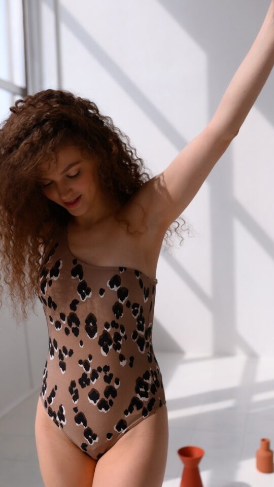 sku: SOBER 21S | Brand: Bip-Bip  | Size: 36 38 40 42 44  | Colors: Леопард  | Бренды Bip-bip | Купальники Слитные | Title: Слитный купальник Savane