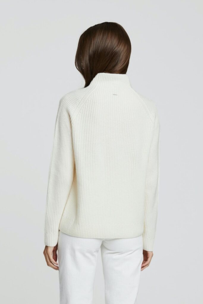 sku: W23-00CH1619 | Brand: Marc Andre  | Size: 36 38 40 42 44  | Colors: Белый  | Бренды Marc&Andre | Кашемир Джемперы | Title: Свитер DELIGHTFUL
