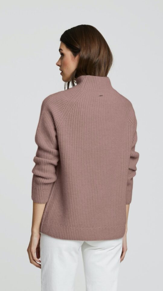 sku: W23-00CH1719 | Brand: Marc Andre  | Size: 36 38 40 42 44  | Colors: Коричневый  | Бренды Marc&Andre | Кашемир Джемперы | Title: Свитер DELIGHTFUL